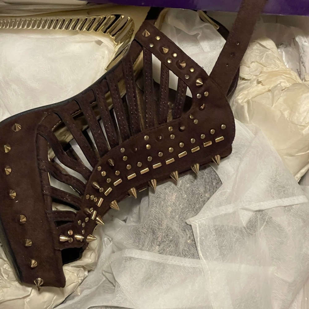 LASONIA HEELS